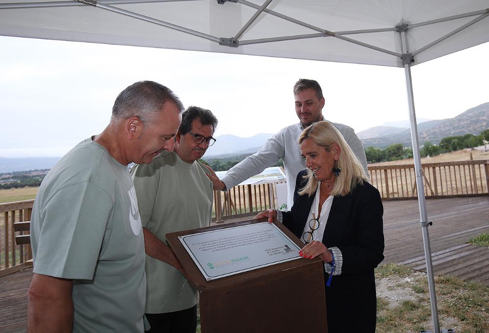 Imagen El Ayuntamiento de Collado Villalba homenajea al Club Deportivo El Castillo