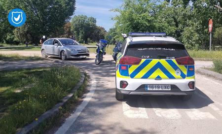 Imagen La rápida actuación de la Policía Local de Collado Villalba evita un grave altercado en la Plaza de la Estación
