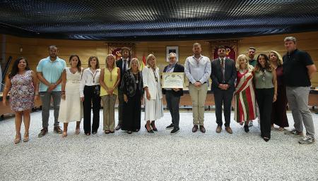 Imagen El Ayuntamiento de Collado Villalba nombra Hijo Adoptivo a Título Póstumo al sociólogo Amando de Miguel