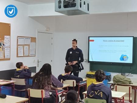 Imagen Más de 1.000 alumnos de Secundaria de Collado Villalba participaron el pasado curso en los talleres preventivos impartidos por la...