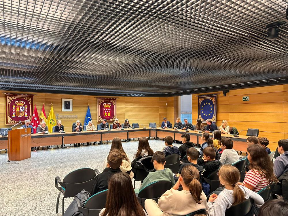 Imagen El Salón de Plenos del Ayuntamiento acoge el acto de homenaje a la Constitución Española en su 47 aniversario