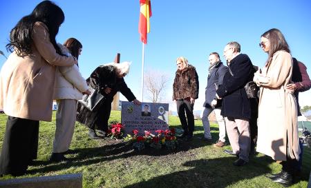 Imagen El Ayuntamiento rinde homenaje al Guardia Civil asesinado por ETA en 2002, Antonio Molina