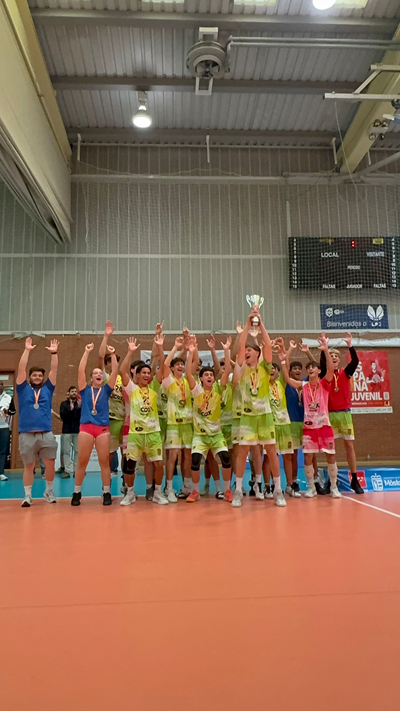 Imagen El Club Voleibol Collado Villalba consigue un hecho histórico con el subcampeonato de España