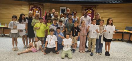 Imagen Los niños y jóvenes de la Comisión de Participación de Infancia y Adolescencia se reunieron este jueves con la alcaldesa