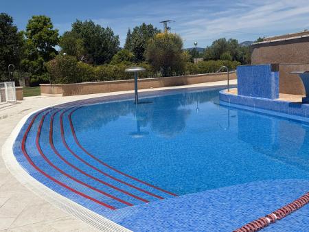 Imagen El Ayuntamiento aprueba cerca de 800.000 euros en inversiones para mejorar las instalaciones educativas y deportivas del municipio