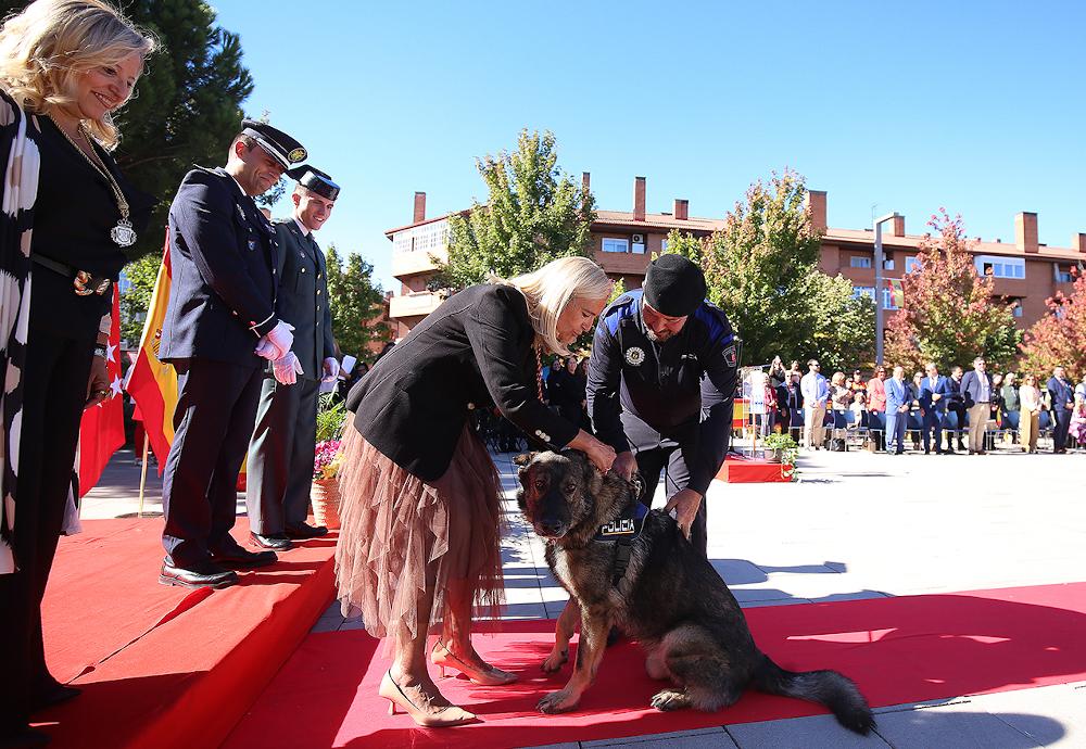 Acto de homenaje y entrega de medallas en el 76 aniversario de la Policía Local de Collado Villalba