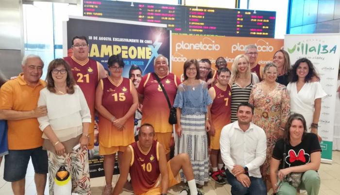 Imagen Los usuarios de Apascovi, participantes en CampeoneX, protagonistas absolutos durante el estreno de la película en Collado Villalba